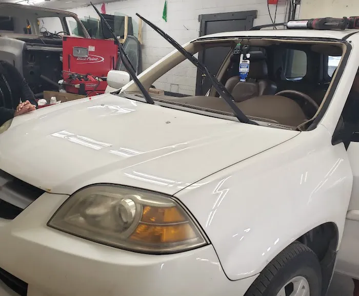Cheap Guy Auto Glass 7
