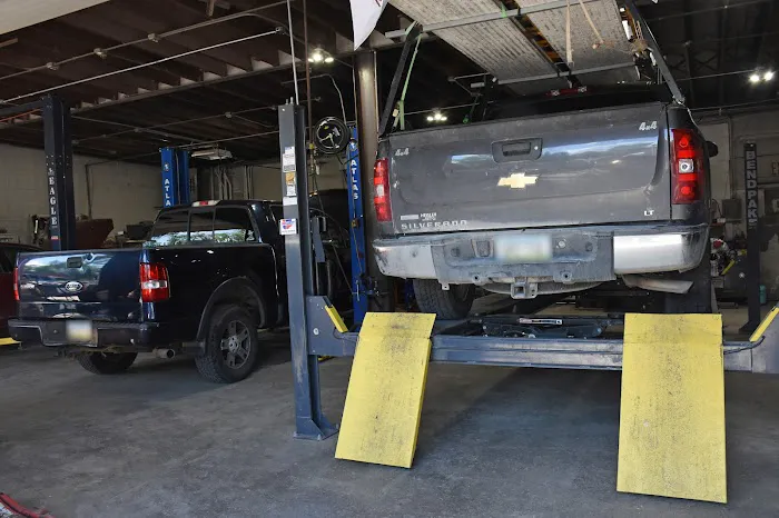 M & E Auto Service LLC 4