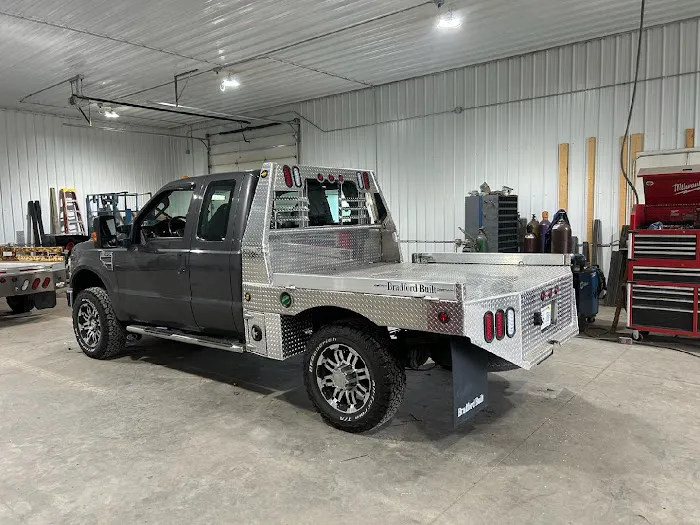Double G Flatbeds 7