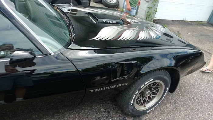 T & T Auto Body 0