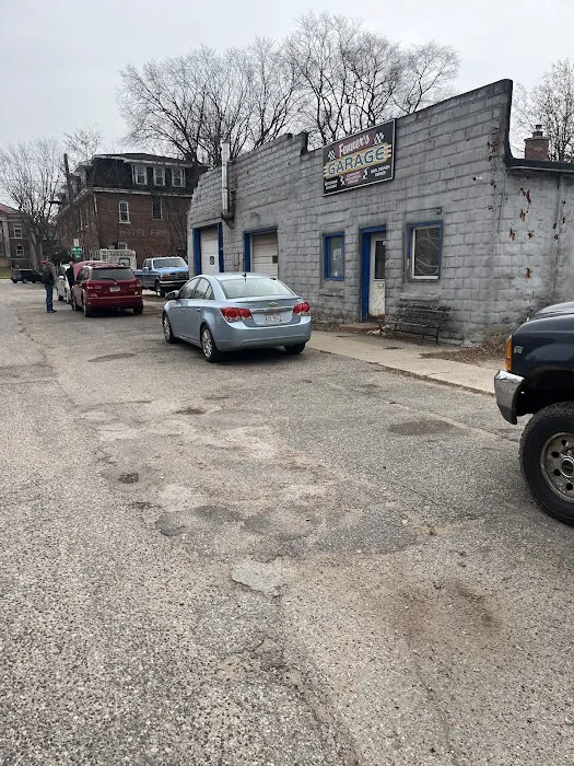 Fenner's Garage 1