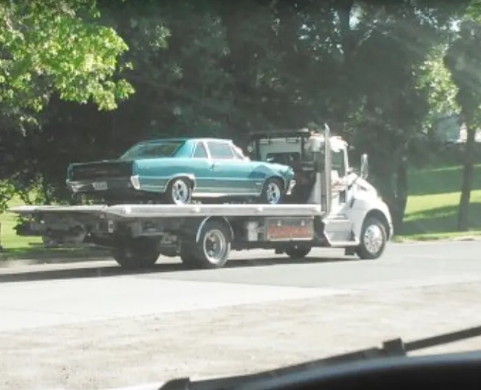 Schluetter Body Shop & Towing, Inc. 5