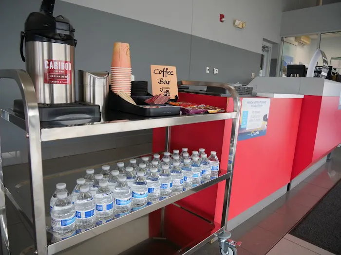 Service Department at Nissan of Rochester 4