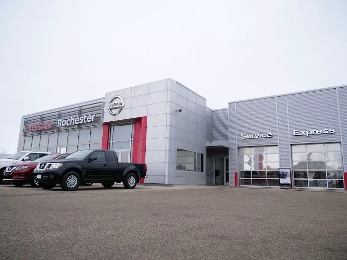 Service Department at Nissan of Rochester 3