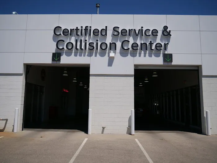 Service Department at GMC of Rochester 3