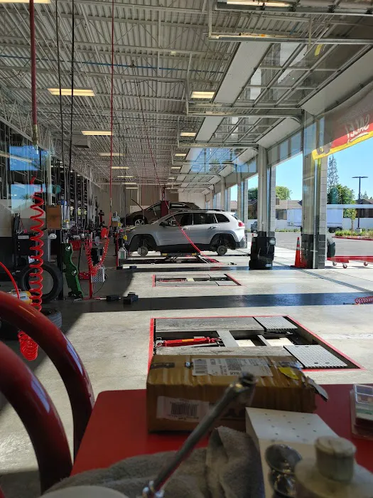 Les Schwab Tire Center 1