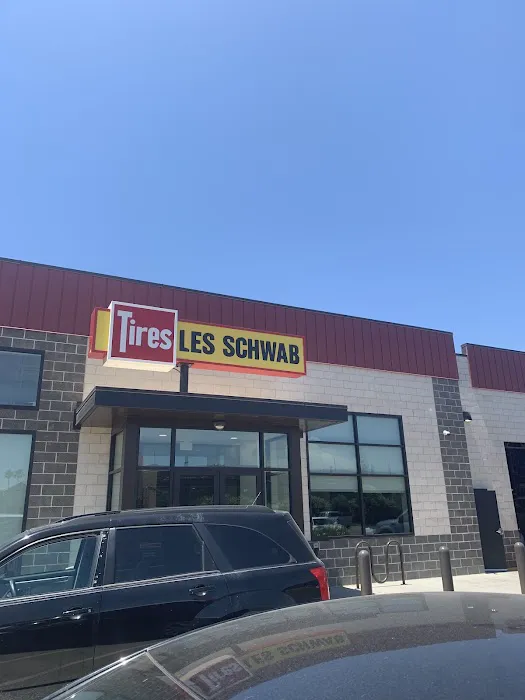 Les Schwab Tire Center 5