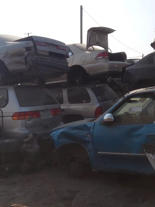 Motor City 2 Auto Wrecking 0