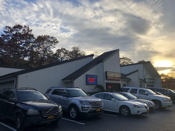 Smithtown Auto Works 5