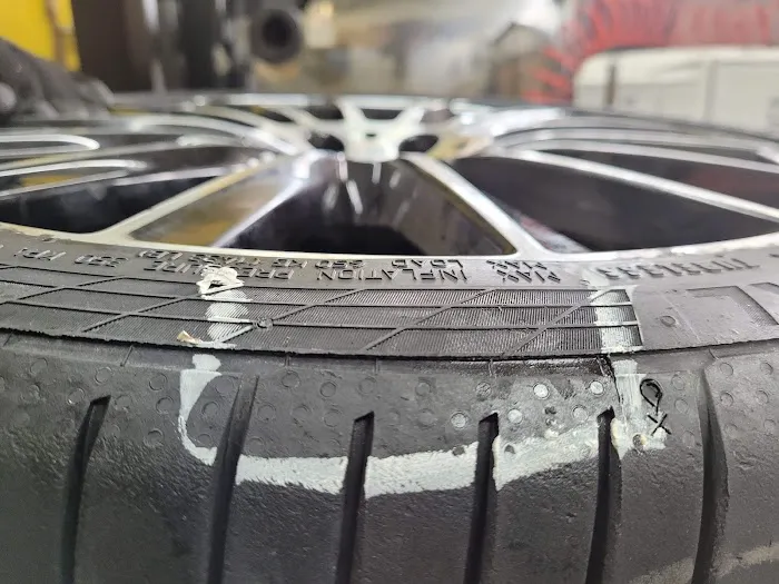 TIRE SHOP,FLAT FIX ,USED AND NEW TIRE. 5