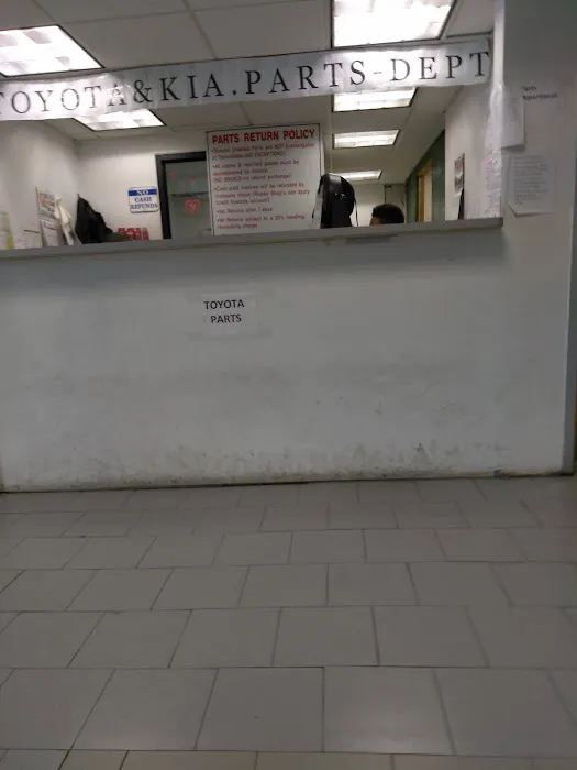 Plaza Toyota Service & Parts 2