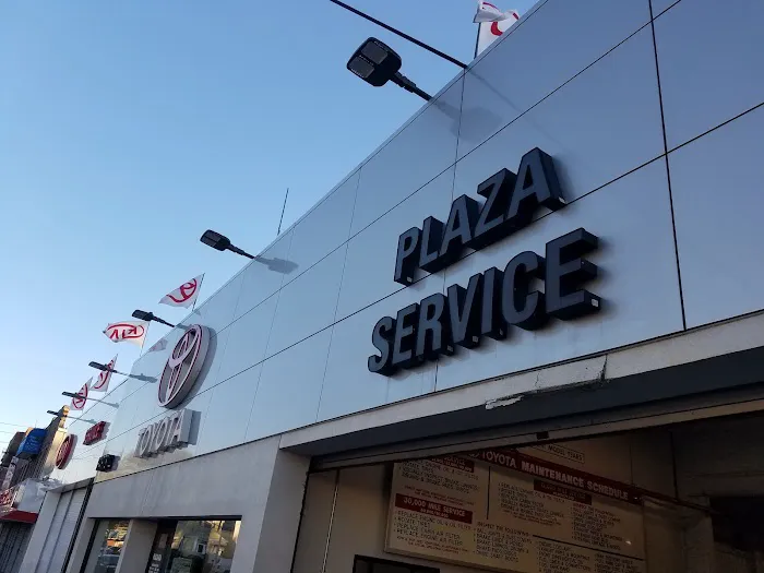 Plaza Toyota Service & Parts 9