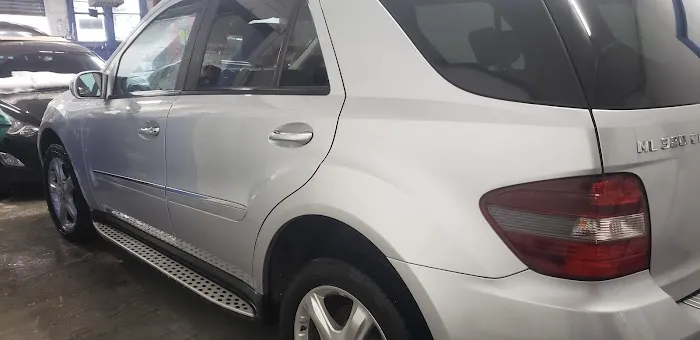 Y & Z Auto Body 6