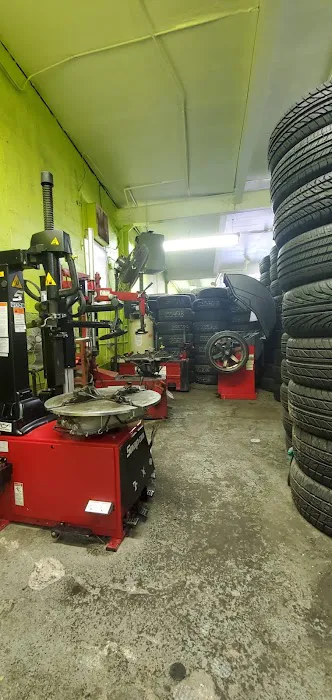 Beracas Auto Repair and Tires LLC 0