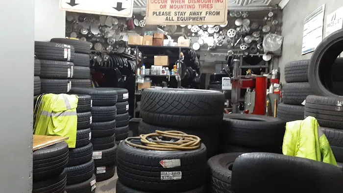 Daniel's Tire Shop 1