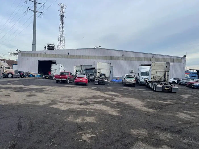 Raul's Truck Repair 6