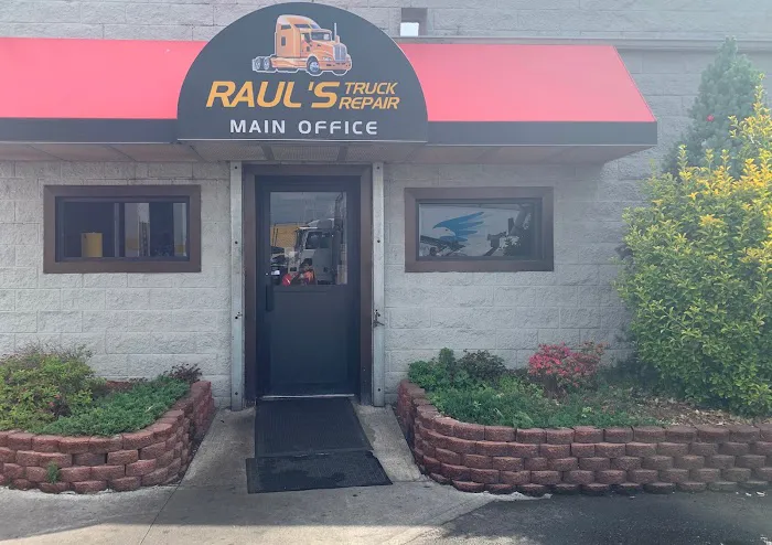 Raul's Truck Repair 9