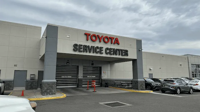 Hudson Toyota Service and Parts 9