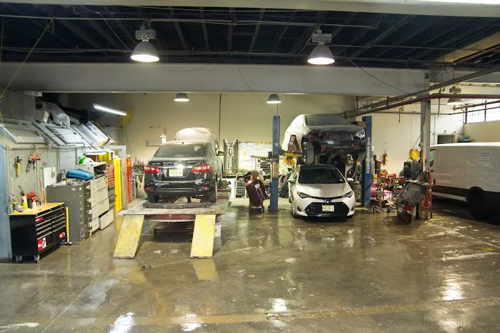 J & D Auto Body 1