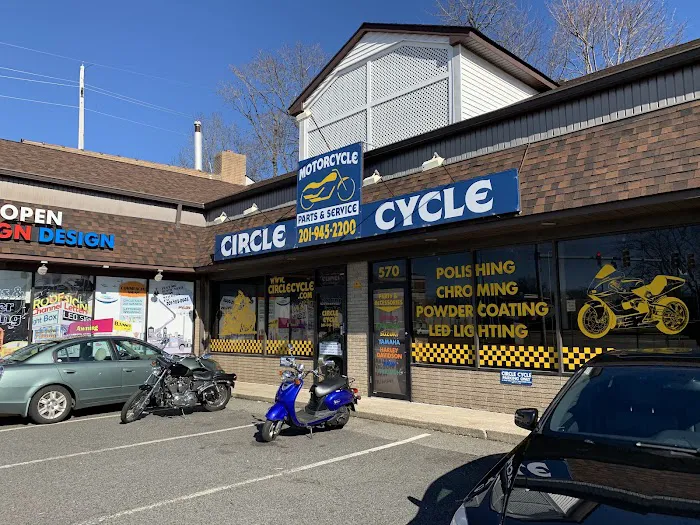Circle Cycle 8
