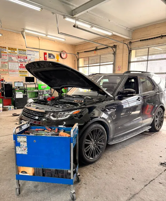 BP SERVICE STATION / MECHANIC SHOP 0