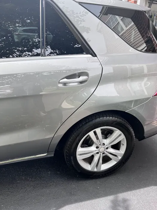 Francesco Auto Body Inc 1