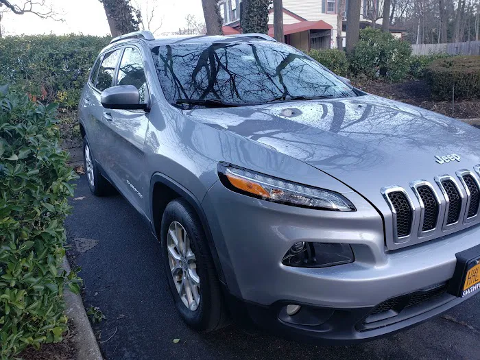 Smithtown Auto Body 7