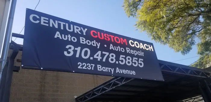 Century Custom Coach 0