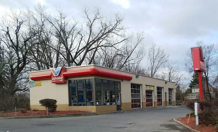 Valvoline Instant Oil Change 4