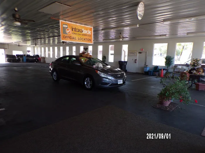 Dick's Auto Body & Sales 0