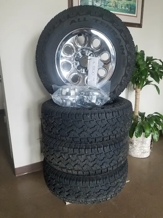 Fenix Parts Chicago (Previously Stafford's Auto Parts) 9