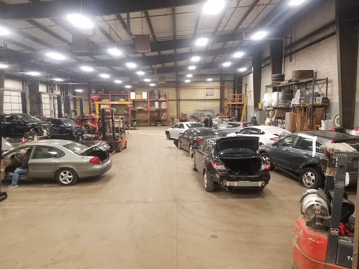 Fenix Parts Chicago (Previously Stafford's Auto Parts) 3