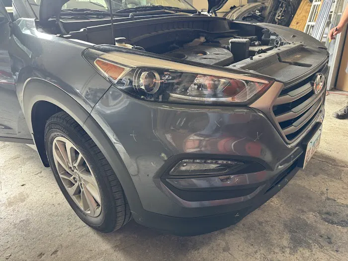 EHT North Pickup Truck & Trailer Repair Shop & Body Shop 4