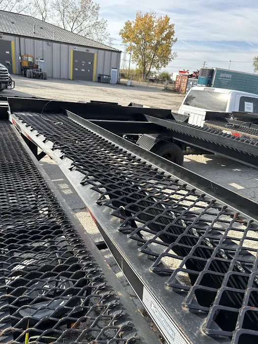 EHT North Pickup Truck & Trailer Repair Shop & Body Shop 3