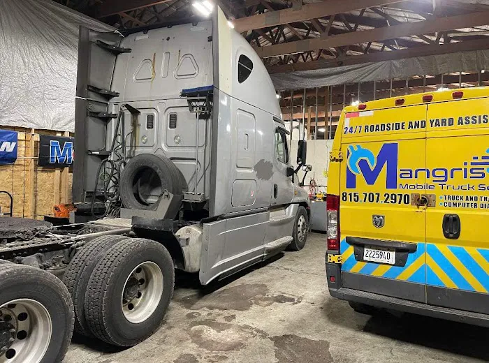 MANGRIS Truck & Trailer Repair Inc. / Roadside Assistance 8