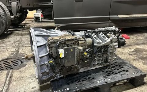 MANGRIS Truck & Trailer Repair Inc. / Roadside Assistance