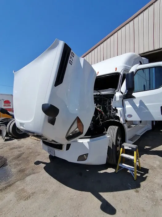 Felix Truck and Trailer Repair Shop Inc 4