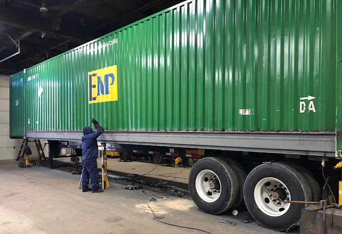 Total Fleet Services - Trailer Repair 6