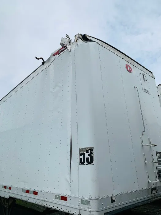 Total Fleet Services - Trailer Repair 4