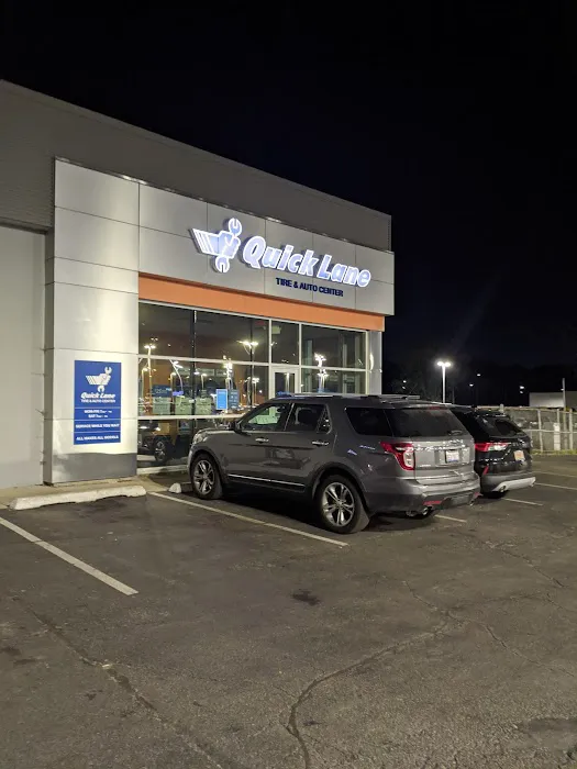 Quick Lane at Hopkins Ford of Elgin 6