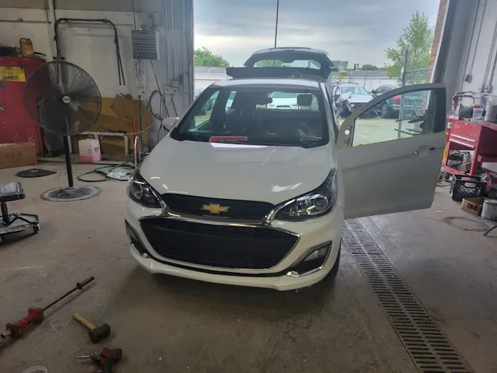 Route 19 body shop 4