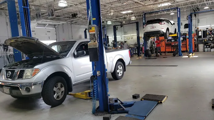 Hawk Nissan of St. Charles Service Center 6