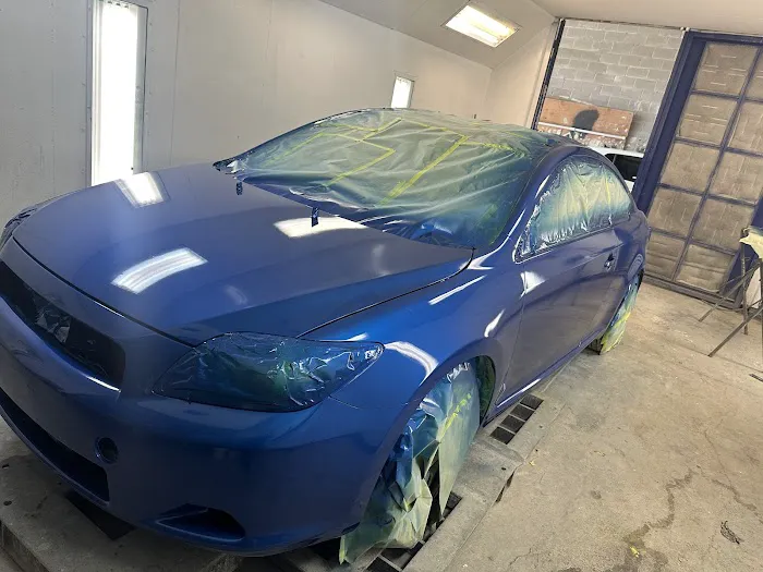 Tony's Auto Body Shop 0