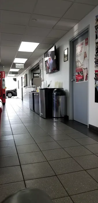 Glendale Nissan Service Center 0