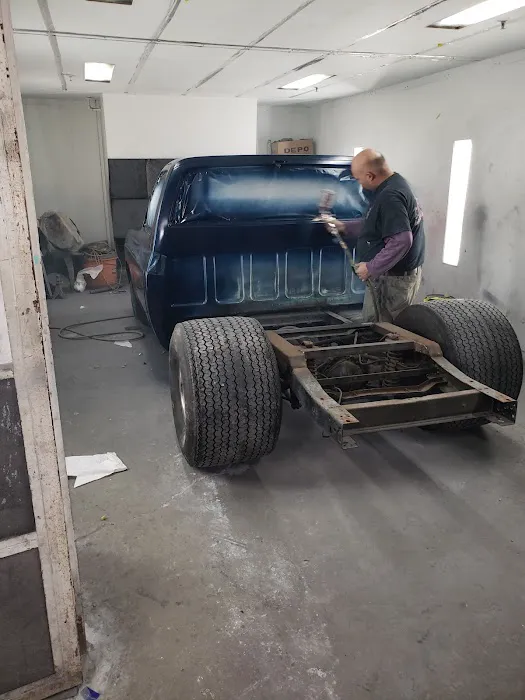 J R's Auto Repair 7