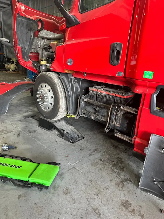 Roadstar Truck Repair Inc. 5