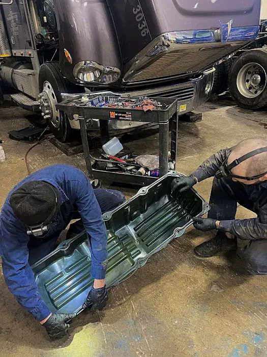 Bolingbrook Truck and Trailer Repair 9