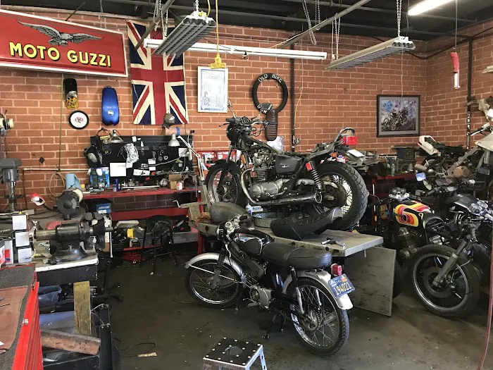 Moto Classic Garage 1