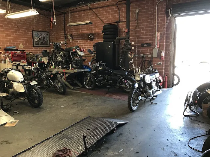 Moto Classic Garage 4
