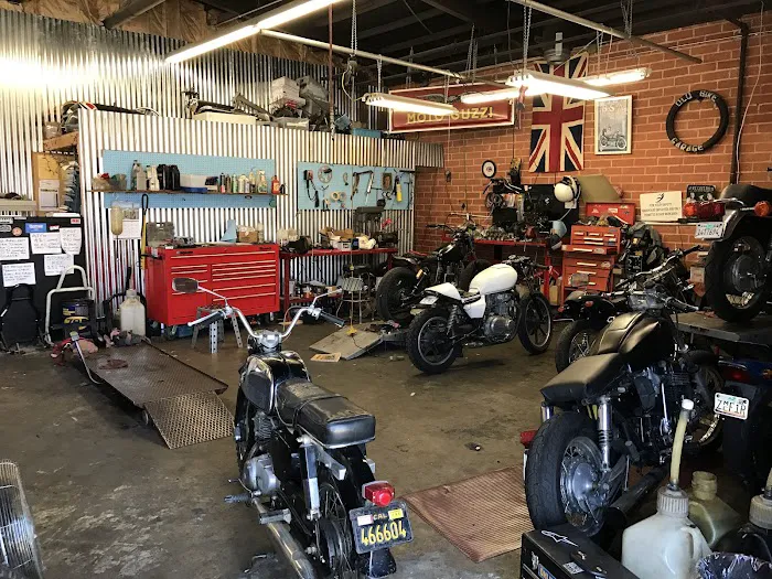 Moto Classic Garage 5